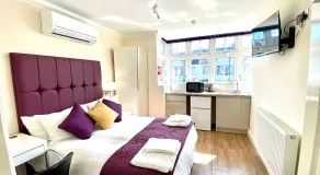 Crompton Guest House - Chambre
