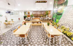 Golden Bee Hotel - Restaurant