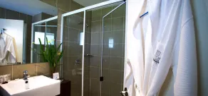 Heritage Park Hotel - Room