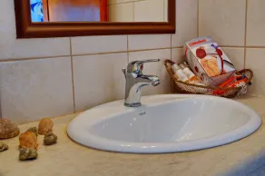 Kleopatra Studios - Bathroom