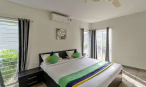 Treebo Midvalley Residence - Room