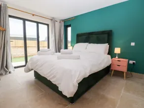 3 Bears Court Barn Conversion in Little Rissington - Værelse