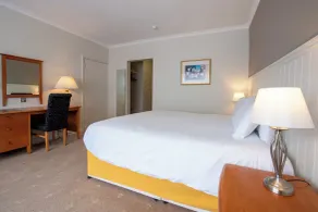 Tiverton Hotel Lounge & Venue - Zimmer