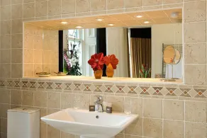 Number 10 Hotel - Bathroom