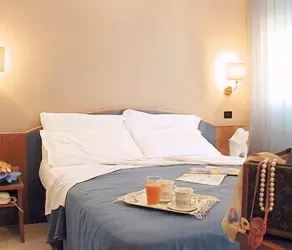 Hotel B&B Montecarlo - Rum
