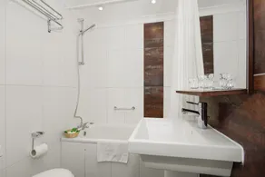 KingswayPark Hotel at Park Avenue - Room