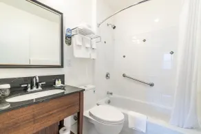 The Sylvia Hotel - Badrum