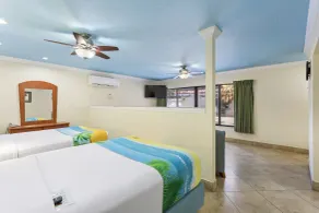 Bayview Plaza Waterfront Resort - Chambre