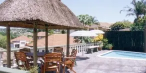 The Troll and Tulip - Piscina al aire libre