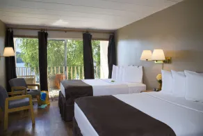 Delton Oaks Resort - Room