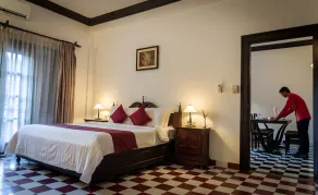 Chateau d'Angkor La Residence - Room