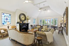 Captains Retreat Apartments and Cottages - Salottino della hall