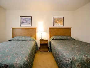 Urbana Inn & Suites - Værelse
