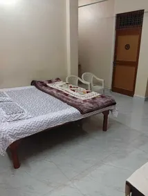 Shri Hari Sadan - Rom