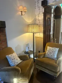 Ravenwood Hall Hotel - Reception