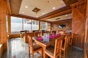 Fabhotel Snower - Restaurant