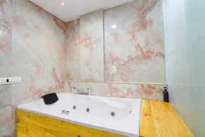 FabHotel DSR Hotel & Suites - Nr Hitech City Railway Station - Bathroom