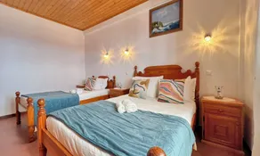 Maiata Beach House by Holiday Rental Madeira - Room