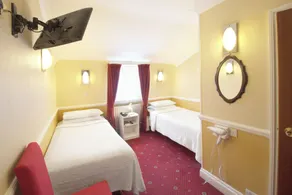 Balmoral House Hotel - Room