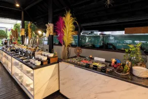 J4 Hotels Legian - Restaurant