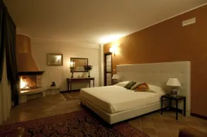 Queen Hotel - Room
