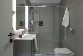 Achillion Suites - Bathroom