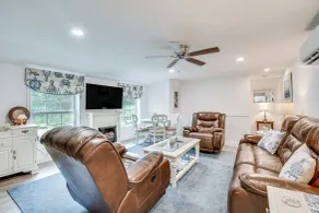 Seneca Lake Retreat w/ Deck - Walk to Wineries! - Interiør
