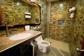 isel magic hotel - Salle de bain