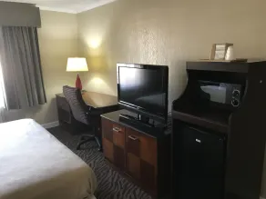Hometown Inn & Suites - Værelse
