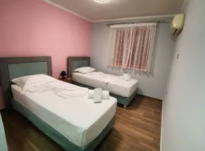 Agro Art Boutique & Luxury Villas - Two Art Villas with Pools, Unique Decors, and a Treehouse Option - Chambre