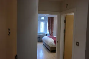 The Alma Rooms - Rom
