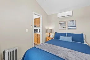 Lost Trail Resort - Riverside Rooms - Near Hot Pools - Rom