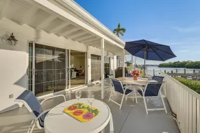 Waterfront Sunset Suite: Dolphins, Docks & Pool! - Interior