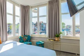 LOT Hotel - Quarto