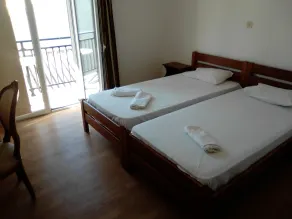 Georgia Beach Apartments - Room