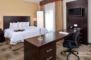 Hampton Inn & Suites California University-Pittsburgh - Zimmer