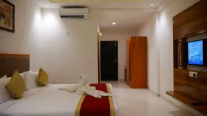 V One Hotel-Ambara Elite - Camera