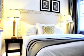 Luxury Apartments MONDRIAN Market Square II - Room