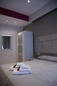 Five Rooms Rome Guesthouse - Zimmer