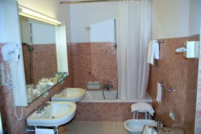 Hotel De La Poste - Salle de bain