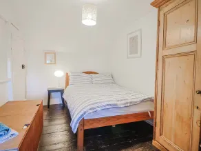 2 Oak Tree Cottages - Værelse
