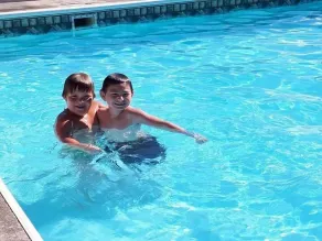 Falcon Nest Motel - Piscine