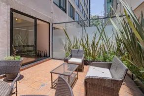 Chic Condesa Apt with Private Balcony - Vista do quarto