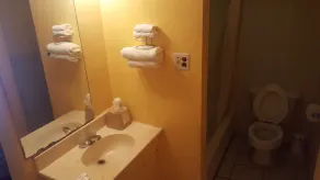 Guest Host Motel - Zimmer