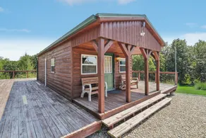 Fishing Pond & Treehouse: Tranquil Maysville Cabin - Innvendig