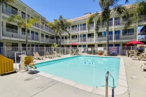Vagabond Inn Carpinteria North - Santa Barbara - Piscine