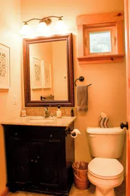 Pebble Cove Farm - Bathroom