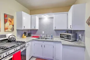 Council Bluffs Cottage: Proximity to Parks! - Interiör
