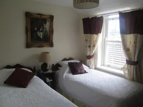 Fennessy's Hotel - Room