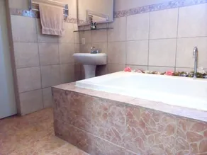 Comfortable and Safe Apartment Including Coffee Service - Badezimmer